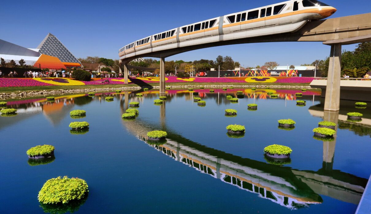 Disney World transportation monorail