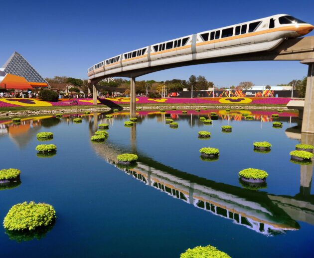 Disney World transportation monorail