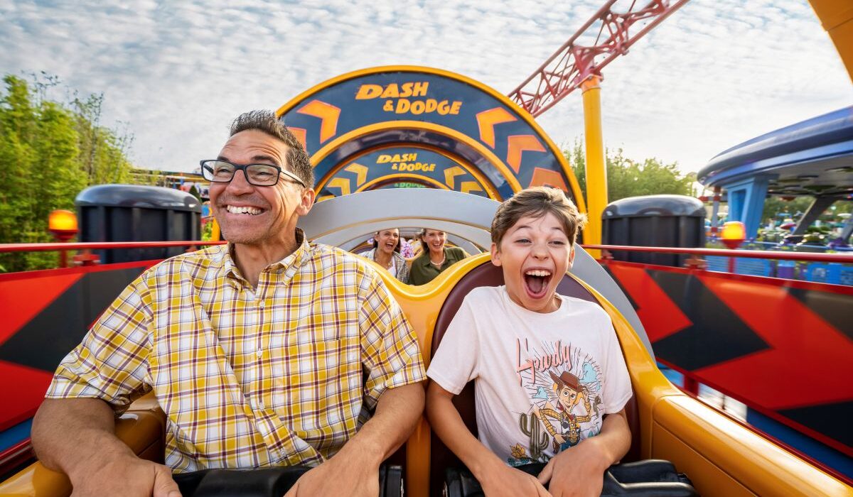 rope drop at disney world