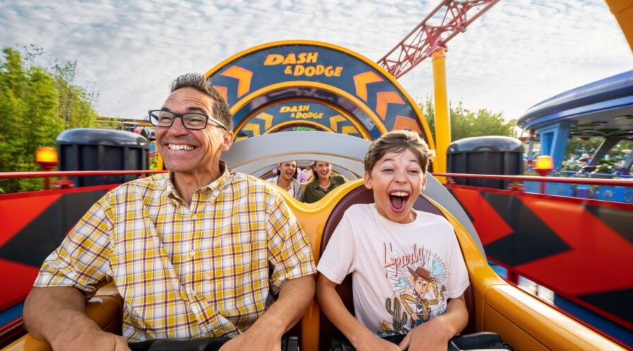 rope drop at disney world